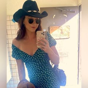 Meet your Posher, Andrea